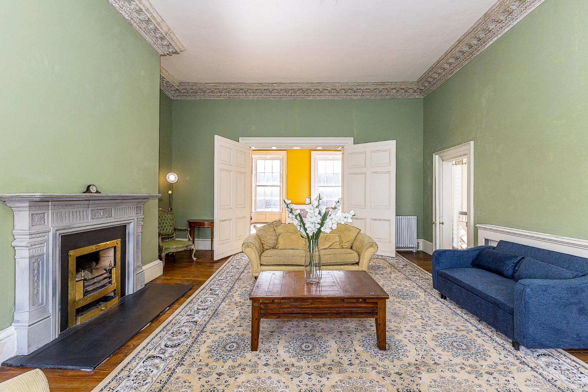 Munster Apartment , 7 Henrietta Street, Dublin City Centre Exterior foto